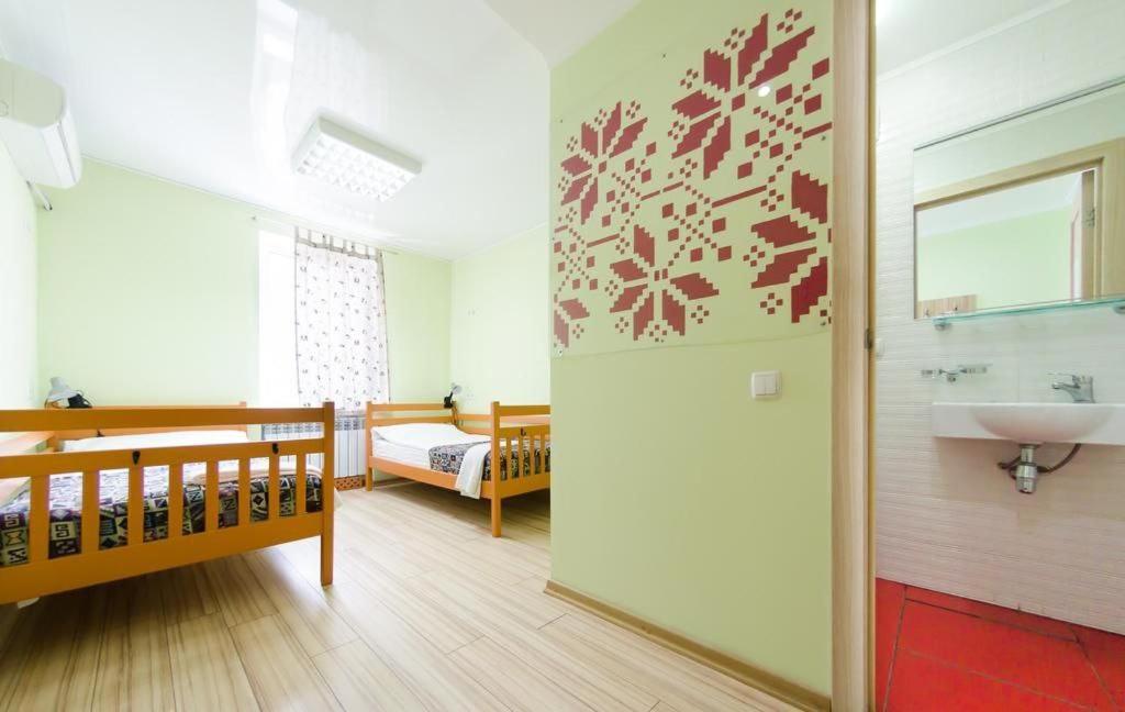 Guest House "Vladimirskaya 42" Κίεβο Εξωτερικό φωτογραφία
