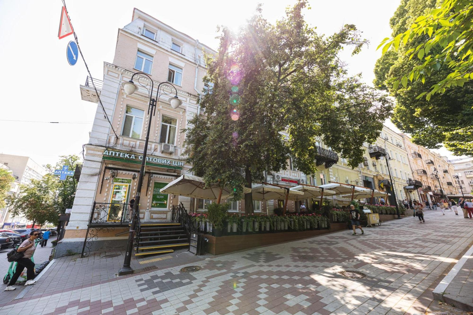 Guest House "Vladimirskaya 42" Κίεβο Εξωτερικό φωτογραφία