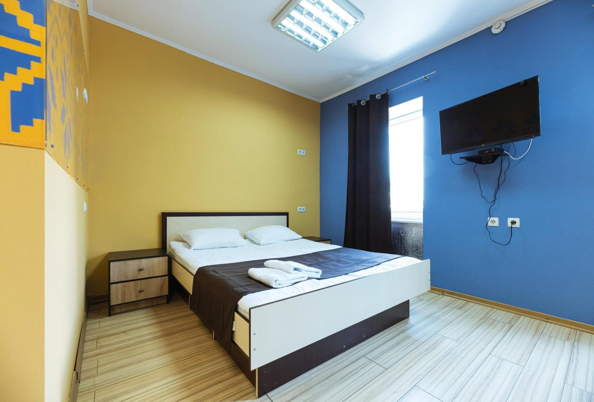 Guest House "Vladimirskaya 42" Κίεβο Εξωτερικό φωτογραφία