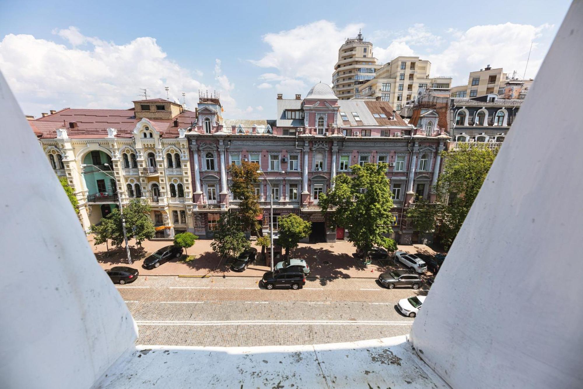 Guest House "Vladimirskaya 42" Κίεβο Εξωτερικό φωτογραφία