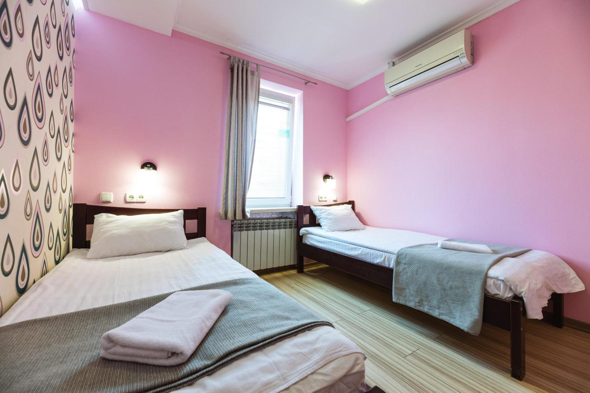 Guest House "Vladimirskaya 42" Κίεβο Εξωτερικό φωτογραφία