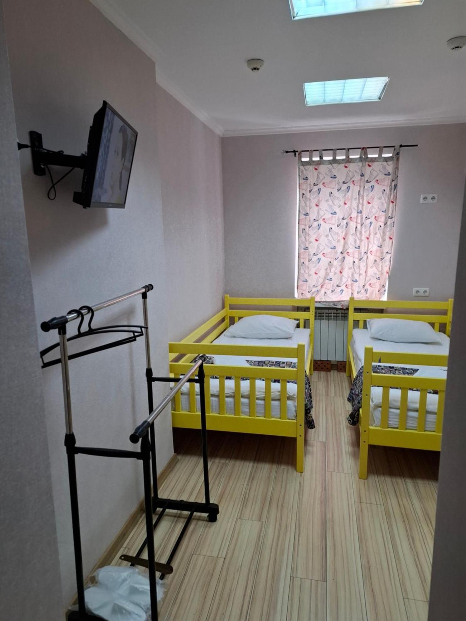Guest House "Vladimirskaya 42" Κίεβο Εξωτερικό φωτογραφία