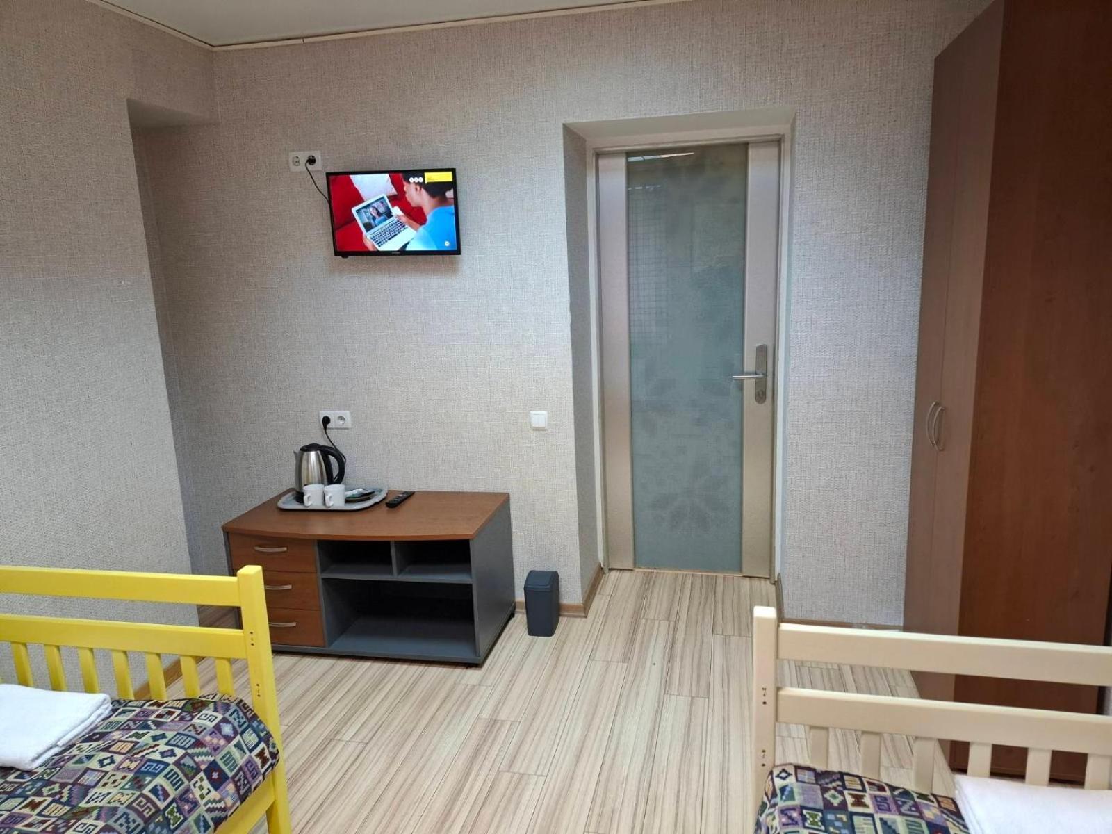 Guest House "Vladimirskaya 42" Κίεβο Εξωτερικό φωτογραφία